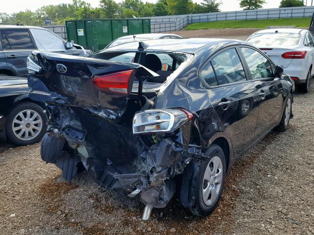 3KPFK4A7XHE059972 - 2017 KIA FORTE LX BLACK photo 4