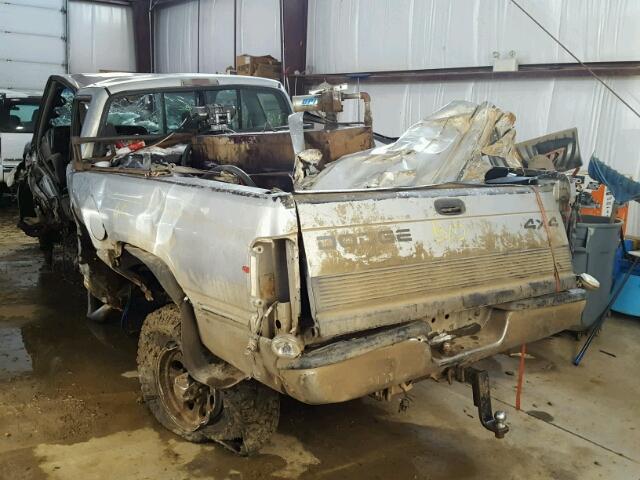 1B7KF23C6TJ154929 - 1996 DODGE RAM 2500 SILVER photo 3