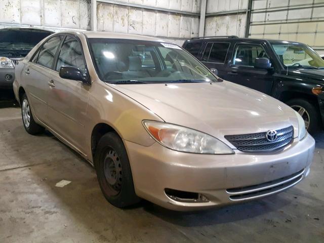 JTDBE32K040278459 - 2004 TOYOTA CAMRY LE GOLD photo 1