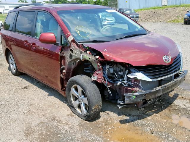 5TDKK3DC4BS092125 - 2011 TOYOTA SIENNA LE RED photo 1