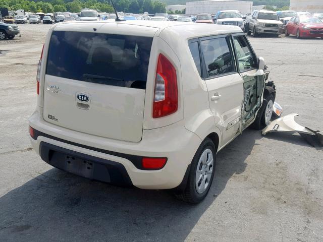 KNDJT2A58C7390861 - 2012 KIA SOUL WHITE photo 4