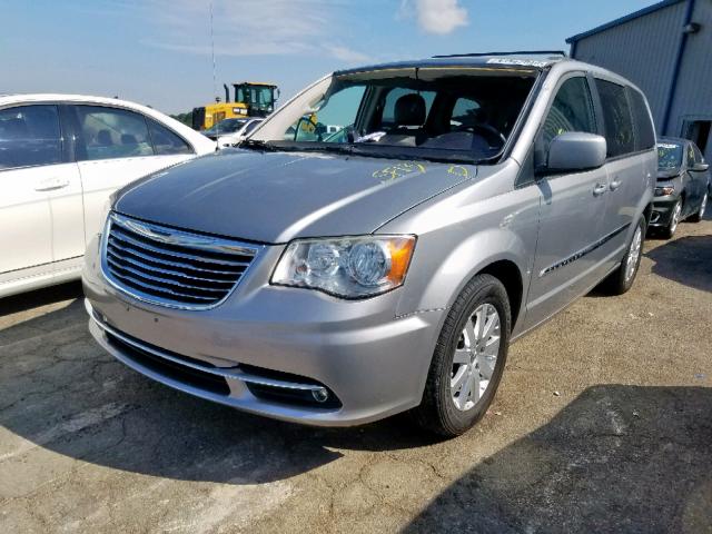 2C4RC1BG2DR632282 - 2013 CHRYSLER TOWN & COU SILVER photo 2