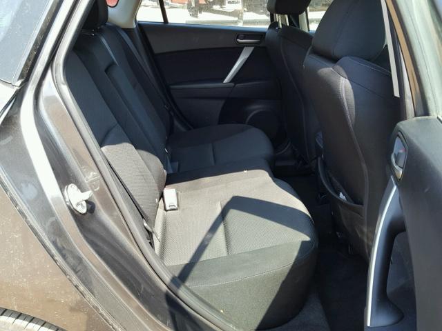 JM1BL1L67C1581999 - 2012 MAZDA 3 S GRAY photo 6