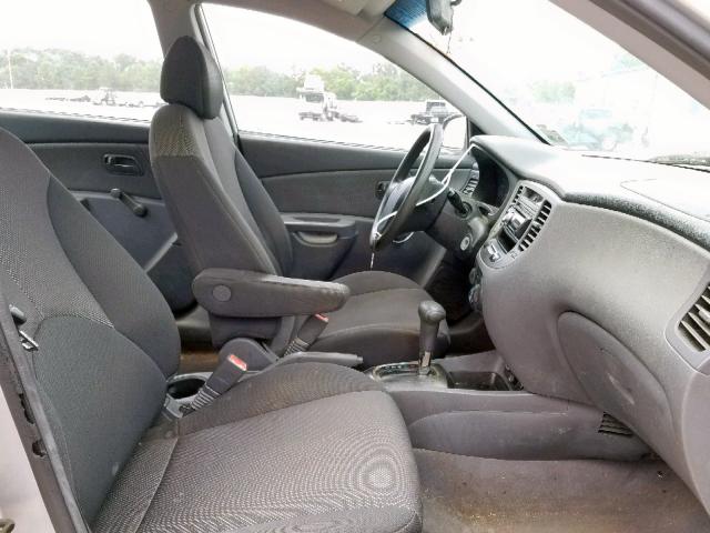 KNADE123966144004 - 2006 KIA RIO GRAY photo 5