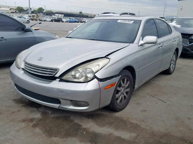 JTHBF30G825029417 - 2002 LEXUS ES 300 SILVER photo 2