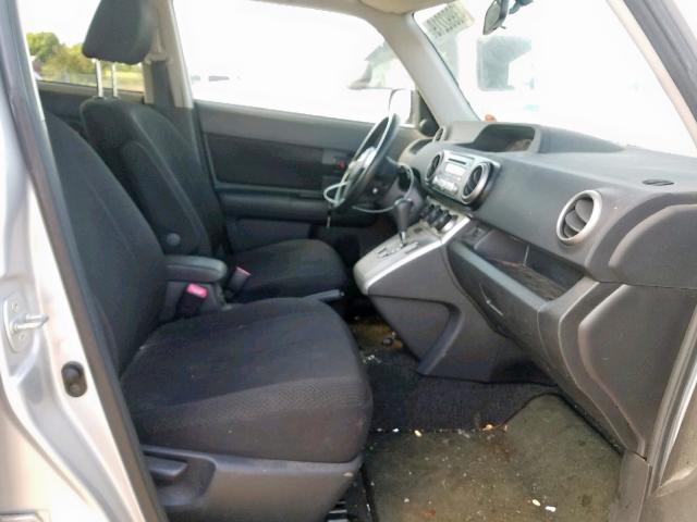 JTLKE50E881031493 - 2008 TOYOTA SCION XB 银色 照片 5