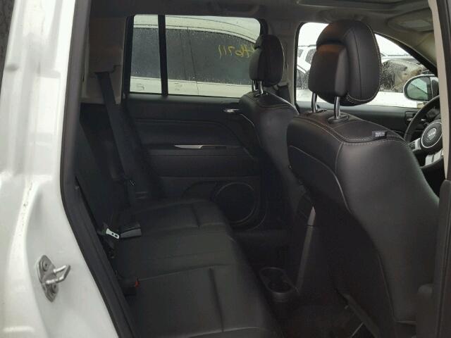 1C4NJDAB7HD197490 - 2017 JEEP COMPASS SP 白色 照片 6