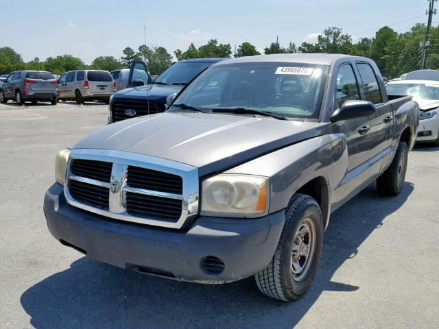 1D7HE28K87S104620 - 2007 DODGE DAKOTA QUA GRAY photo 2