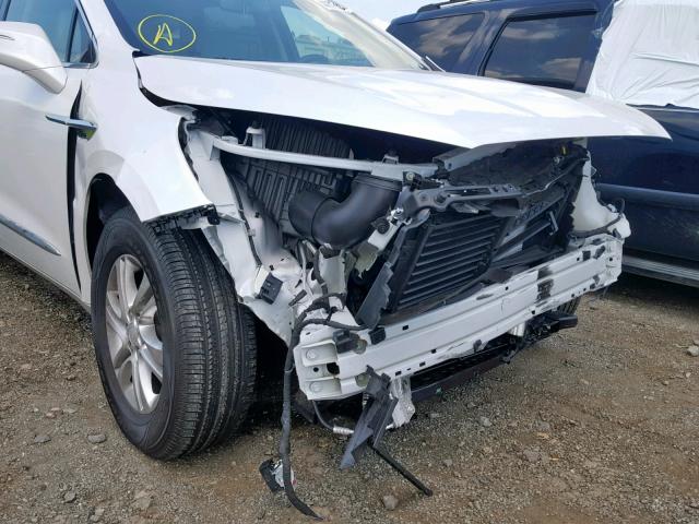 5GAEVAKW5KJ248029 - 2019 BUICK ENCLAVE ES WHITE photo 9