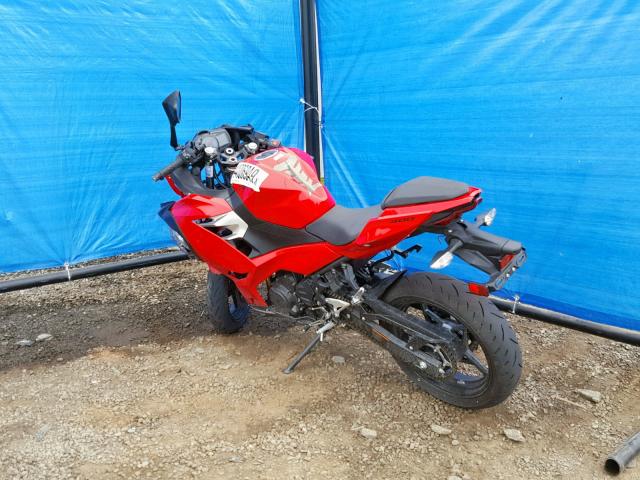 JKAEXKG14KDA29344 - 2019 KAWASAKI EX400 RED photo 3