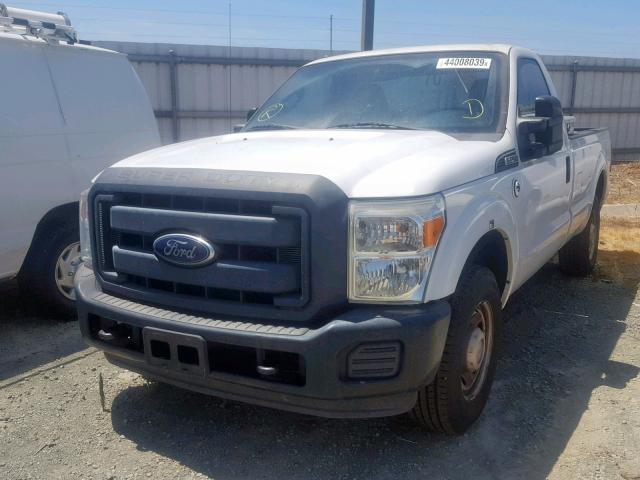 1FTBF2A67DEB82181 - 2013 FORD F250 SUPER WHITE photo 2