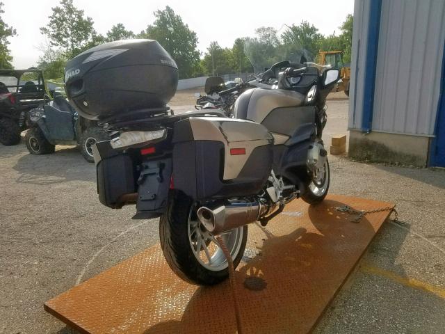 WB10A1305HZ399779 - 2017 BMW R1200 RT TAN photo 4