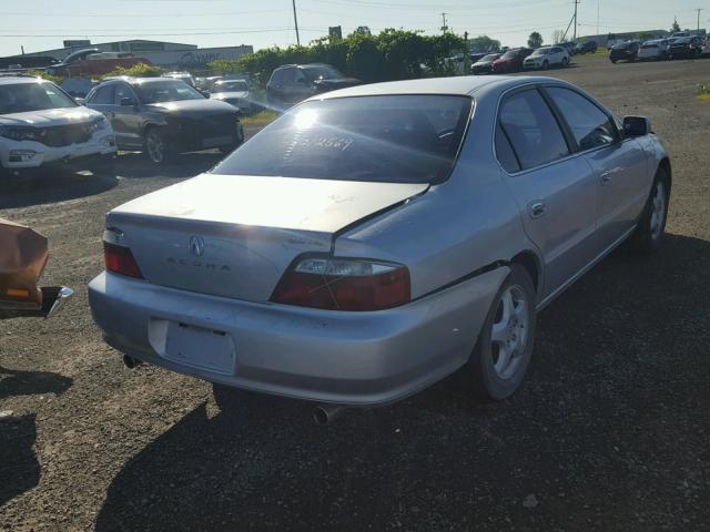 19UUA56672A803829 - 2002 ACURA 3.2TL SILVER photo 4