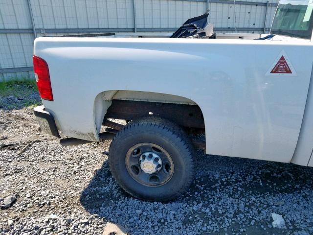 1GCHK49K89E146493 - 2009 CHEVROLET SILVERADO WHITE photo 9