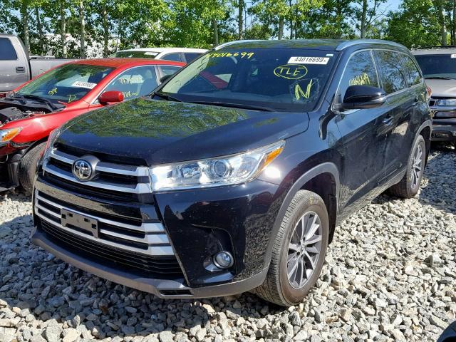 5TDJZRFH8HS384808 - 2017 TOYOTA HIGHLANDER BLACK photo 2