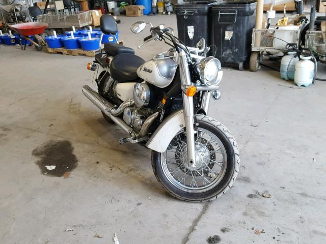 JH2RC50315M106017 - 2005 HONDA VT750 CA WHITE photo 1