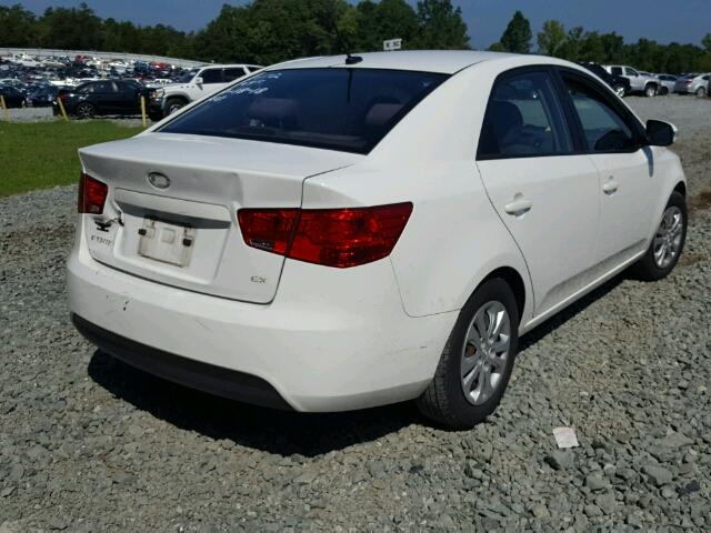 KNAFU4A28A5844472 - 2010 KIA FORTE EX WHITE photo 4