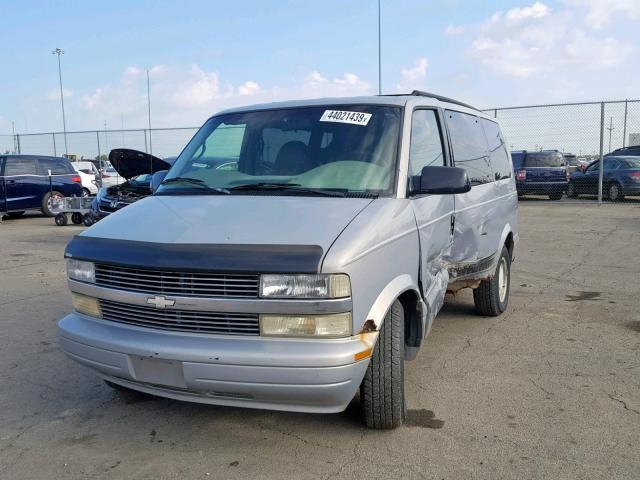 1GNDM19W2YB129335 - 2000 CHEVROLET ASTRO SILVER photo 2