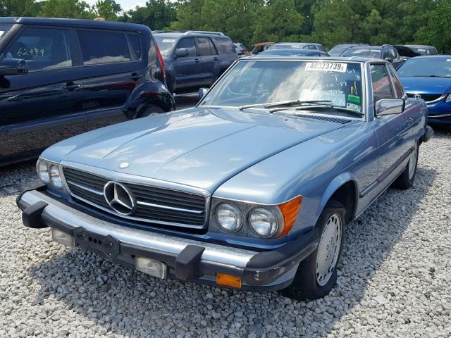 WDBBA48D8HA065946 - 1987 MERCEDES-BENZ 560 SL BLUE photo 2