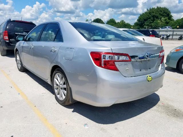 4T1BD1FK0CU016185 - 2012 TOYOTA CAMRY HYBR SILVER photo 3