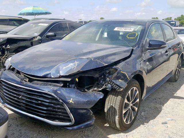 4T1BK1EB1JU283839 - 2018 TOYOTA AVALON XLE BLUE photo 2