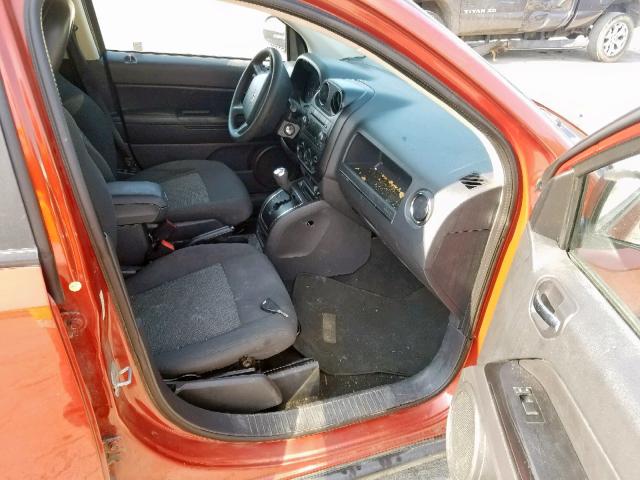 1J4FF47B89D213589 - 2009 JEEP COMPASS SP ნარინჯისფერი ფოტო 5