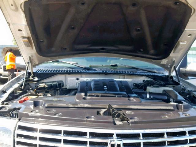 5LMJJ3J57DEL08166 - 2013 LINCOLN NAVIGATOR SILVER photo 7