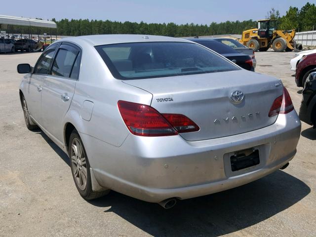 4T1BK36B99U345686 - 2009 TOYOTA AVALON XL GRAY photo 3