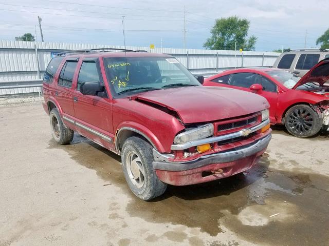 1GNDT13W412229275 - 2001 CHEVROLET BLAZER RED photo 1