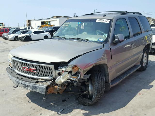 1GKEK63U23J239991 - 2003 GMC YUKON DENA BEIGE photo 2