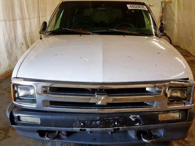 1GNDT13W3SK185304 - 1995 CHEVROLET BLAZER WHITE photo 7