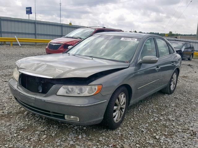 KMHFC46F78A273393 - 2008 HYUNDAI AZERA SE GRAY photo 2