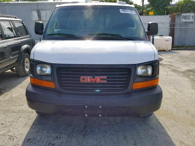 1GTZ7TCG1B1180888 - 2011 GMC SAVANA G35 WHITE photo 9