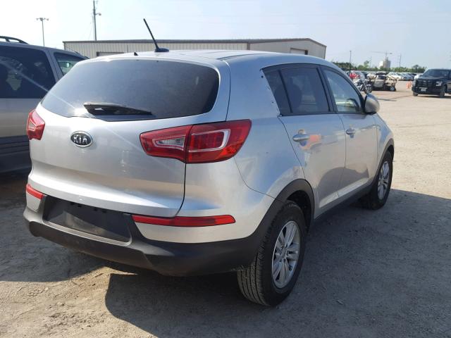 KNDPB3A24B7082206 - 2011 KIA SPORTAGE L SILVER photo 4