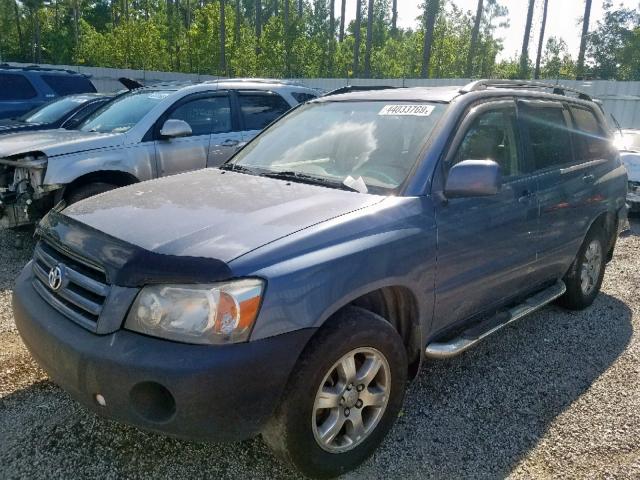 JTEGP21AX40015989 - 2004 TOYOTA HIGHLANDER BLUE photo 2