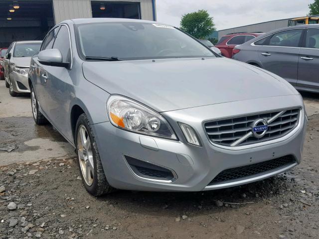 YV1612FH5D2230430 - 2013 VOLVO S60 T5 SILVER photo 1