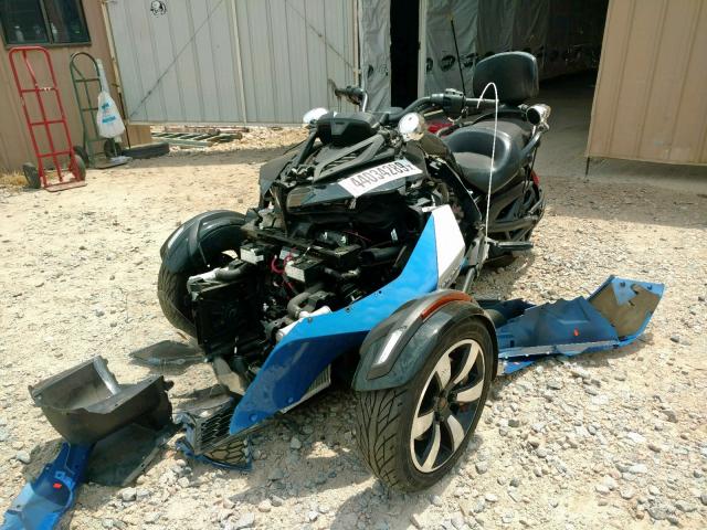 2BXRDDD20HV000121 - 2017 CAN-AM SPYDER ROA BLUE photo 2