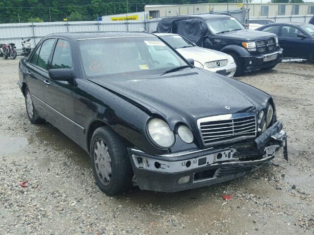 WDBJF65F8WA662333 - 1998 MERCEDES-BENZ E 320 BLACK photo 1