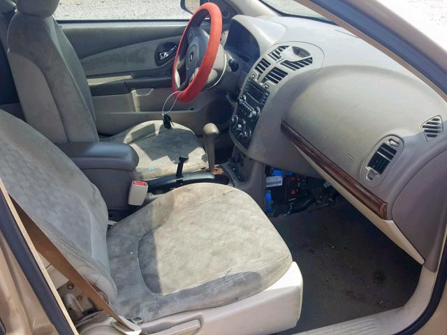 1G1ZT548X5F130778 - 2005 CHEVROLET MALIBU LS ოქროსფერი ფოტო 5