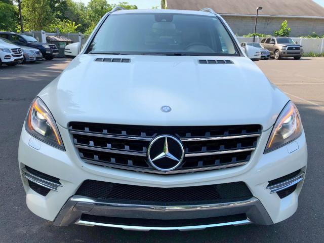 4JGDA7DB0DA266603 - 2013 MERCEDES-BENZ ML 550 4MA WHITE photo 3