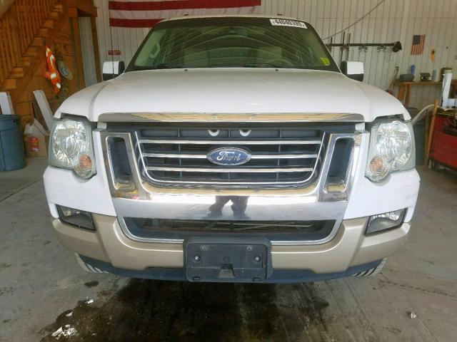 1FMEU74806UA48355 - 2006 FORD EXPLORER E WHITE photo 9