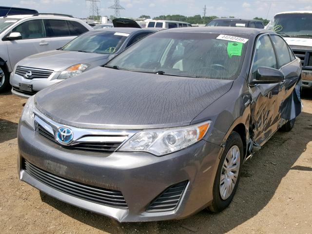 4T1BD1FK4EU101243 - 2014 TOYOTA CAMRY HYBR GRAY photo 2