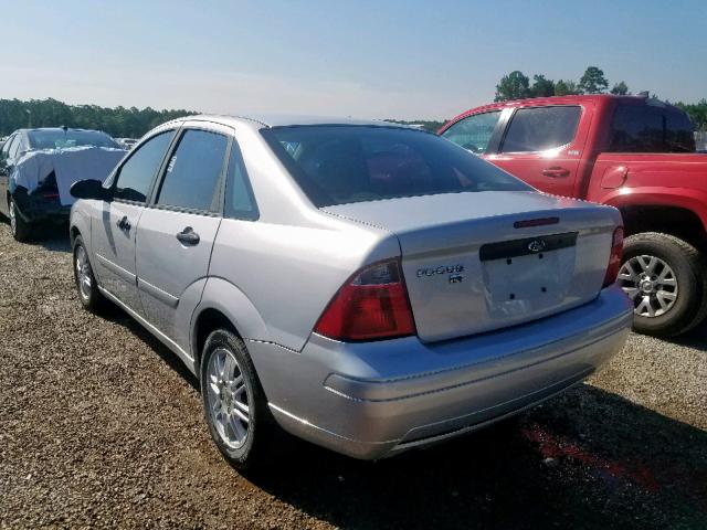 1FAFP34N47W279513 - 2007 FORD FOCUS ZX4 SILVER photo 3