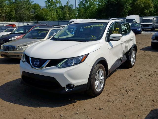 JN1BJ1CR5JW253810 - 2018 NISSAN ROGUE WHITE photo 2