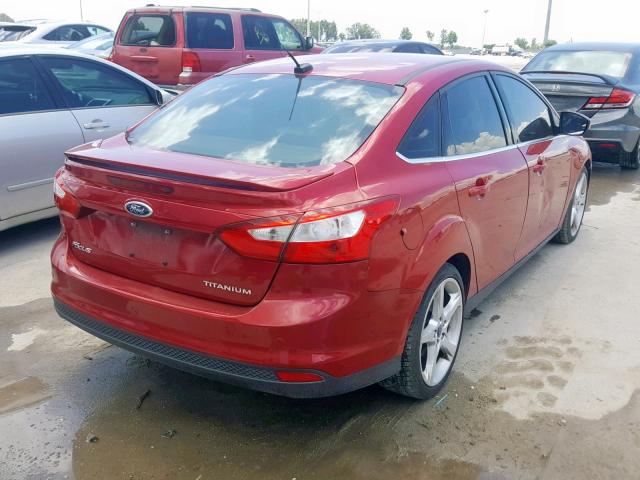 1FAHP3J23CL241687 - 2012 FORD FOCUS TITA RED photo 4