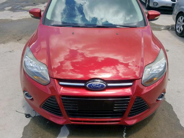 1FAHP3J23CL241687 - 2012 FORD FOCUS TITA RED photo 9