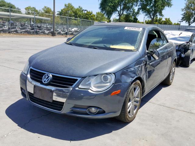 WVWFA71F78V042246 - 2008 VOLKSWAGEN EOS LUX 灰色 照片 2