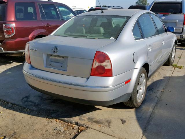 WVWPD63B63P348304 - 2003 VOLKSWAGEN PASSAT GLS SILVER photo 4