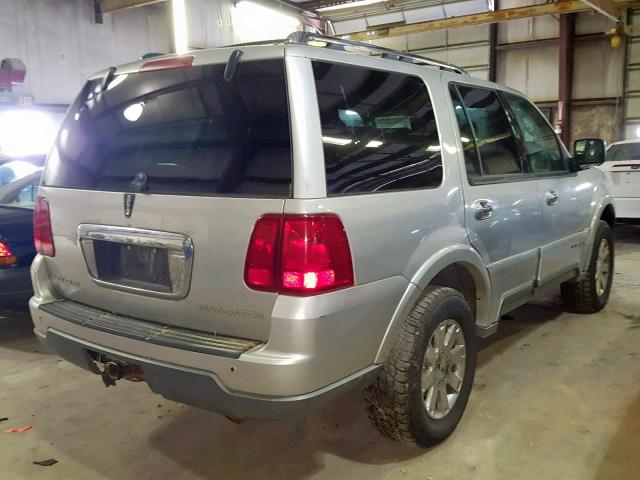 5LMFU28R64LJ01411 - 2004 LINCOLN NAVIGATOR SILVER photo 4