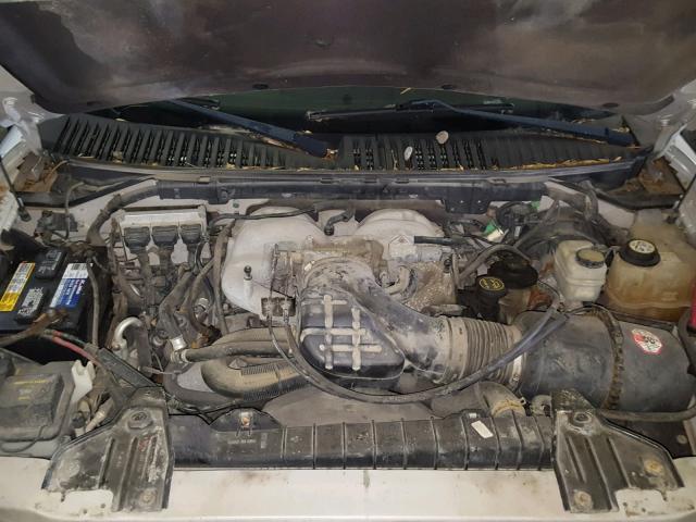 5LMFU28R64LJ01411 - 2004 LINCOLN NAVIGATOR SILVER photo 7